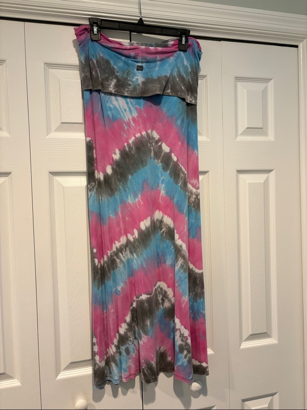 Billabong Tie-Dye Maxi Skirt in Pink, Blue & Gray - Picture 2 of 4